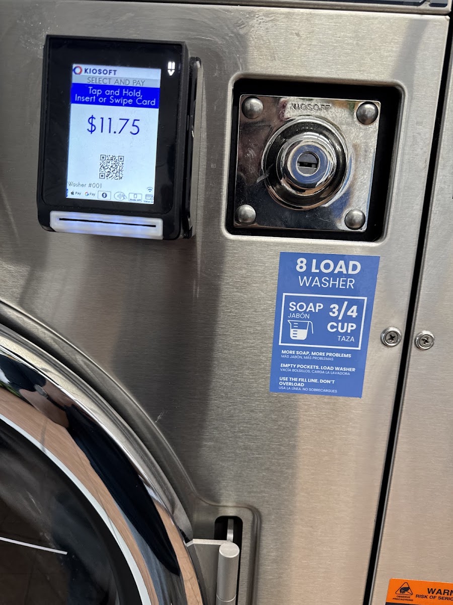 Card payment screen on an 8 load washer at The Laundry Hub SF